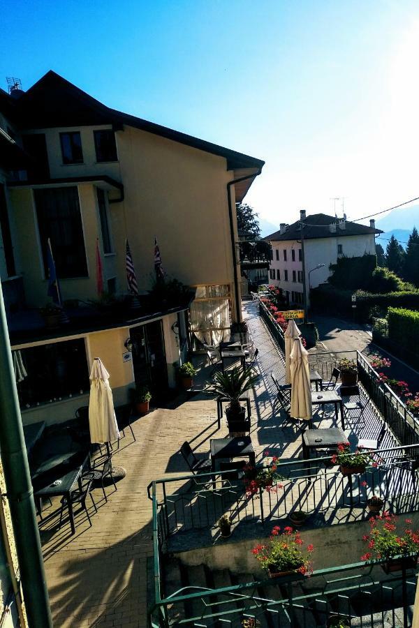 Budget Hotel Vittoria & Ristorante Marzio Exterior photo